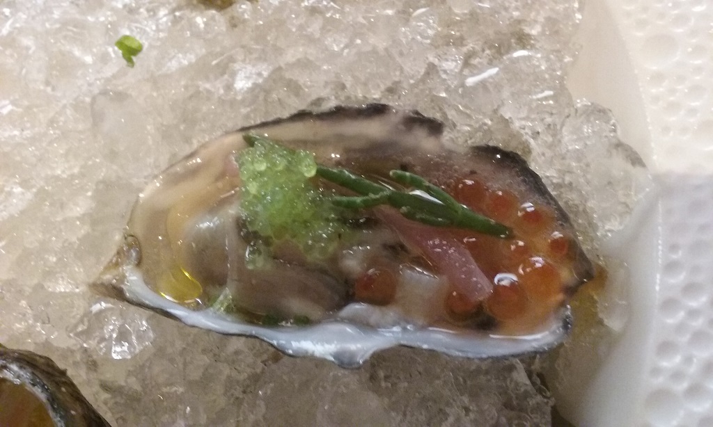 Look at How Precisely the Oysters Are Decorated