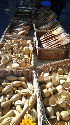 Kitchen Gadgets Carved from Olive Wood and Boxwood